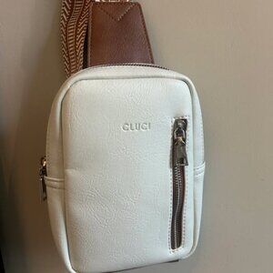 Cluci Crossbody Bag (Small)
